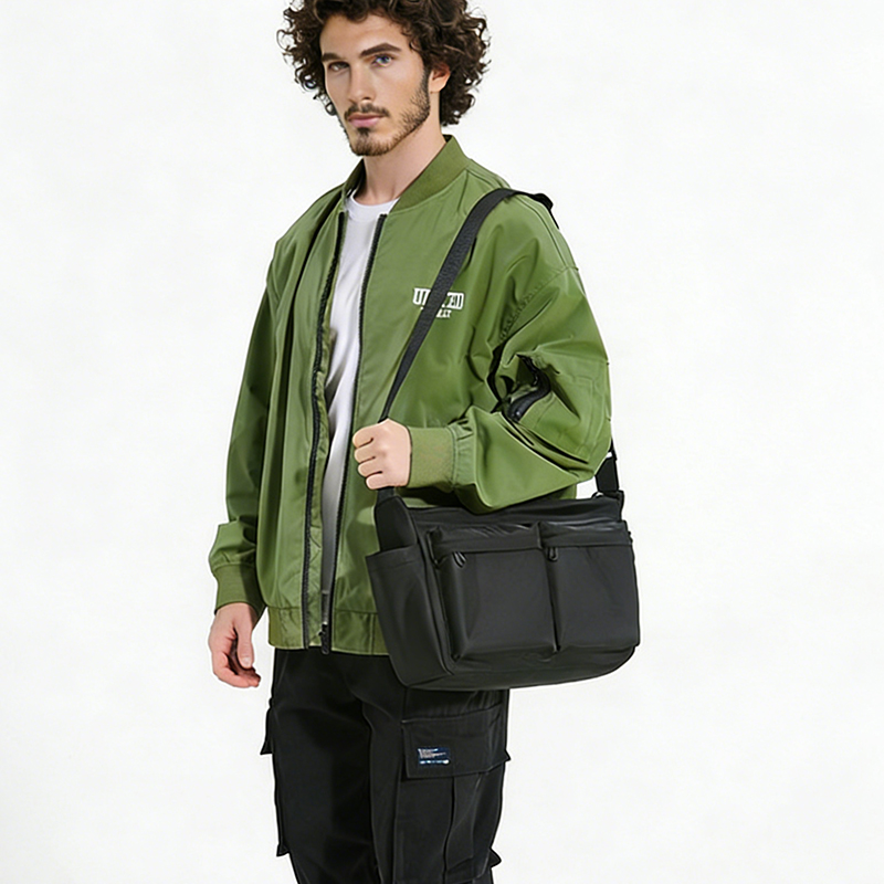 Street Fashion Men 2025 - Tas Selempang Ringan Gaya Jepang Terbaru